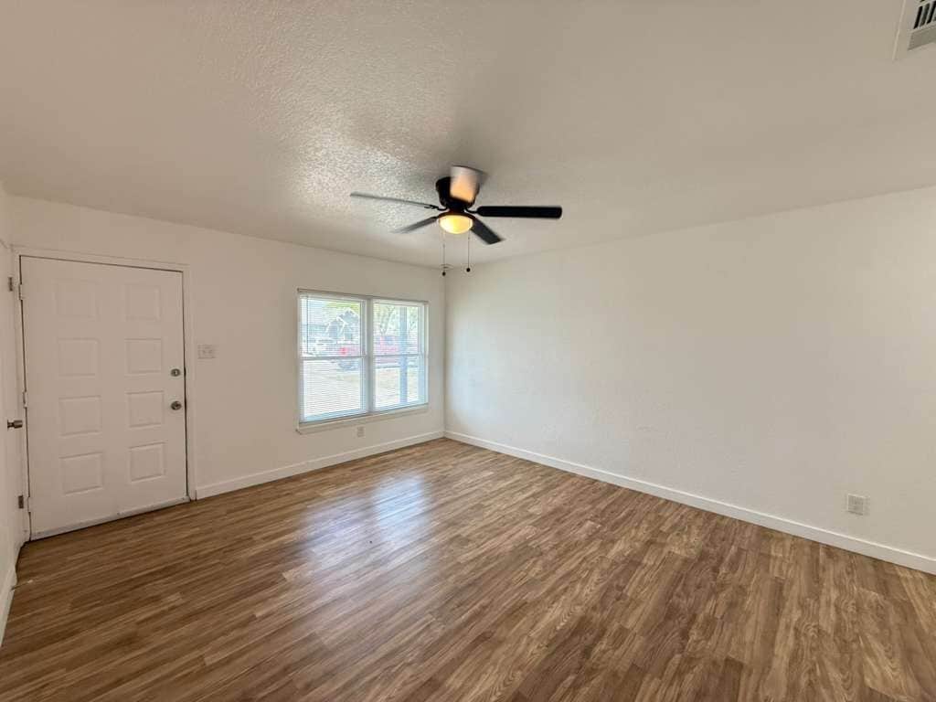 Building Photo - 5542 Snow Fox Dr
