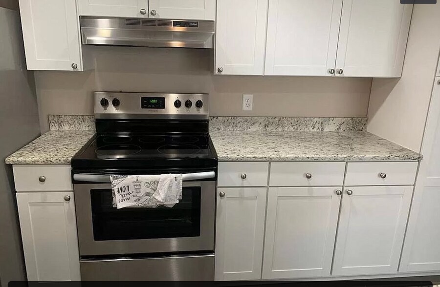 Recent Kitchen remodel - 904 Byron Ln