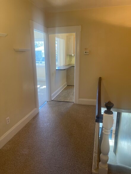 AREA FOR DESK OR TABLE - 116 Brinkerhoff St