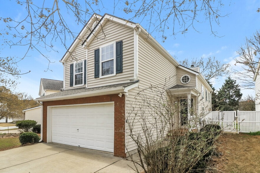 Building Photo - 13477 Aventide Ln