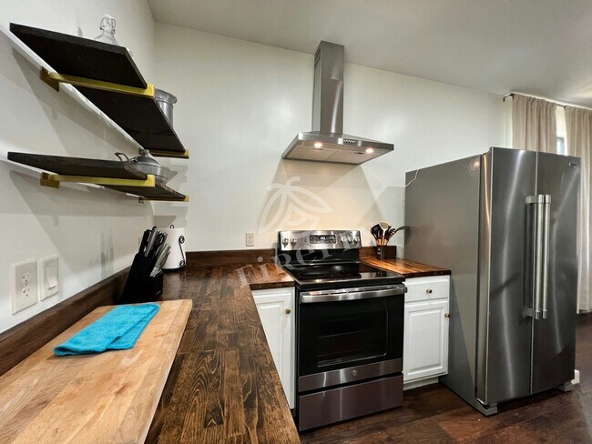Building Photo - 3425 Ponderosa Lp