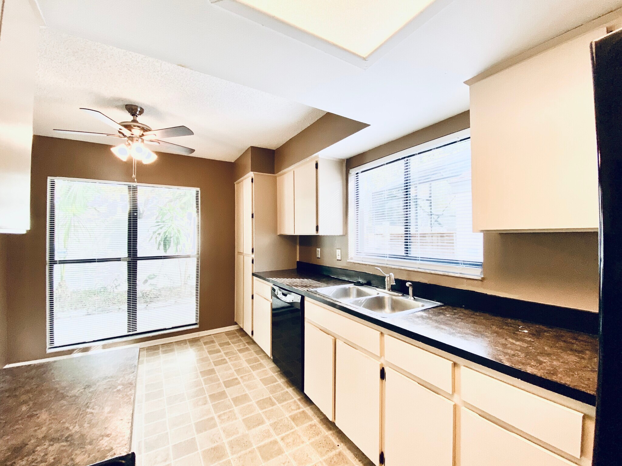 Kitchen - 13903 LAZY OAK DRIVE