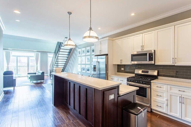 Building Photo - 1845 S State St