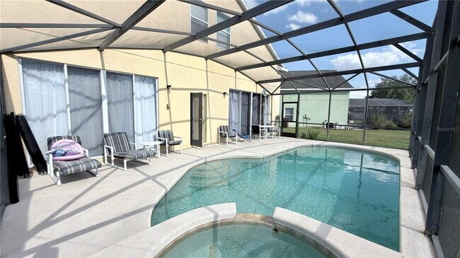 Building Photo - 334 Cadiz Loop