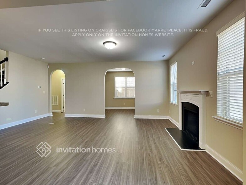 Building Photo - 60 Crest Cir