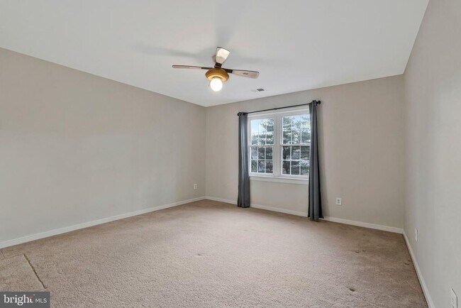 Building Photo - 1215 Delta Glen Ct