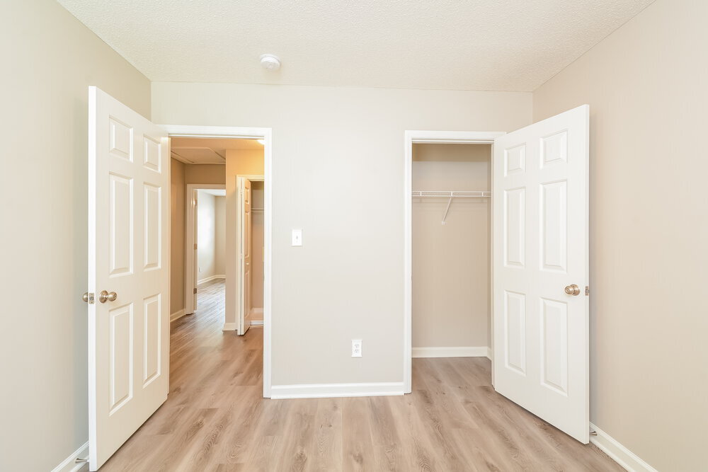 Building Photo - 1256 Grovewood Dr