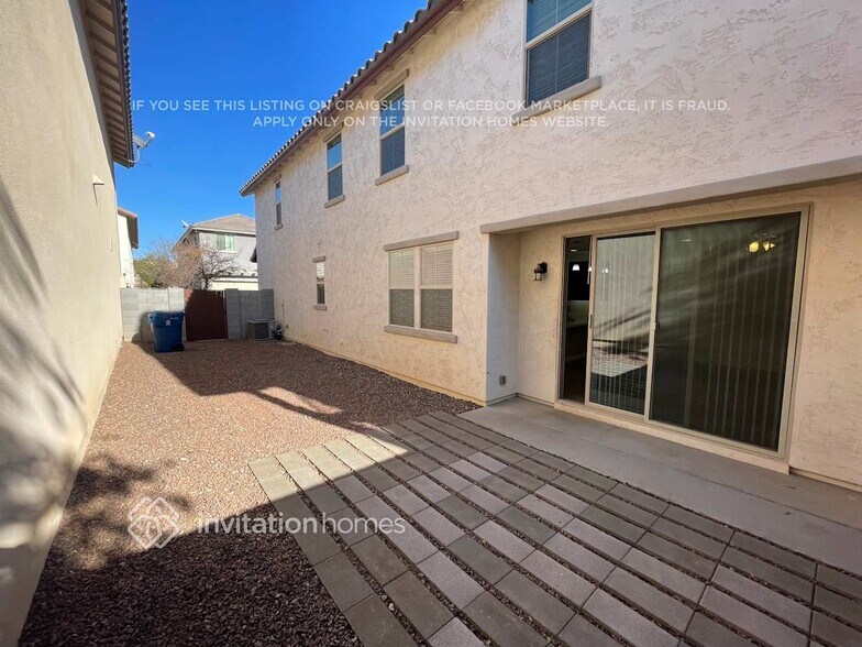 Building Photo - 20919 W White Rock Rd