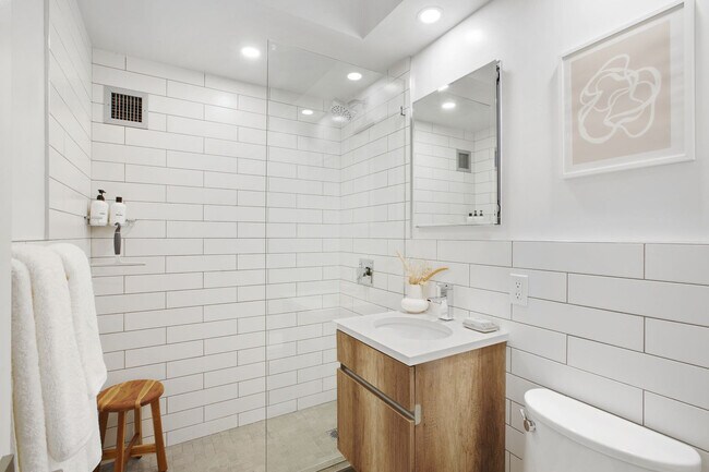 Building Photo - 330 W 58th St