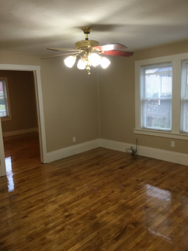 Building Photo - 609 Cambridge St