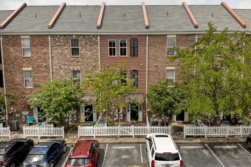 Building Photo - 2834 Howard Ave