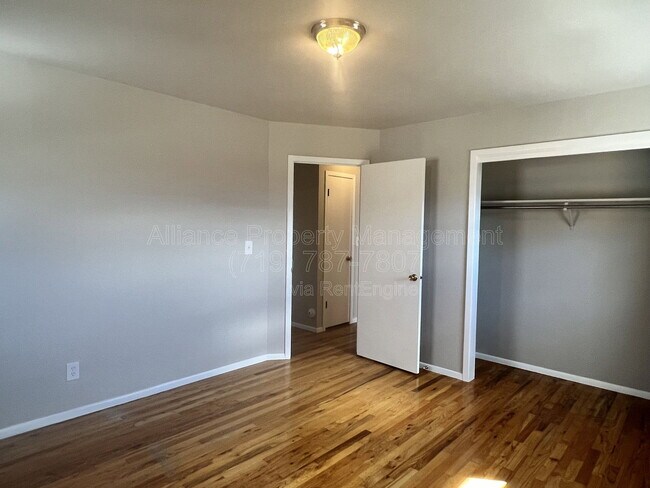 Building Photo - 4009 Wakely Dr