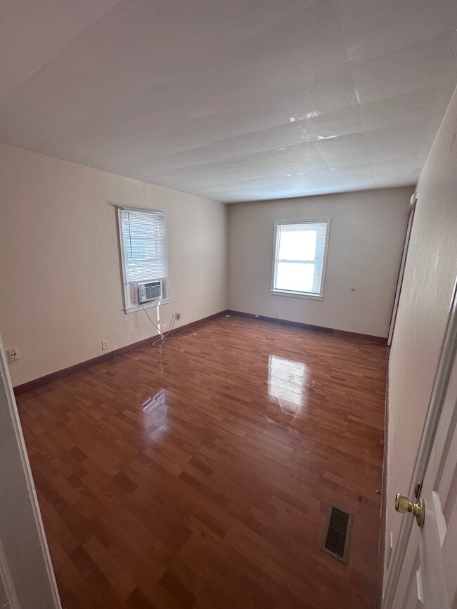 Living Room - 339 E Bruce Ave