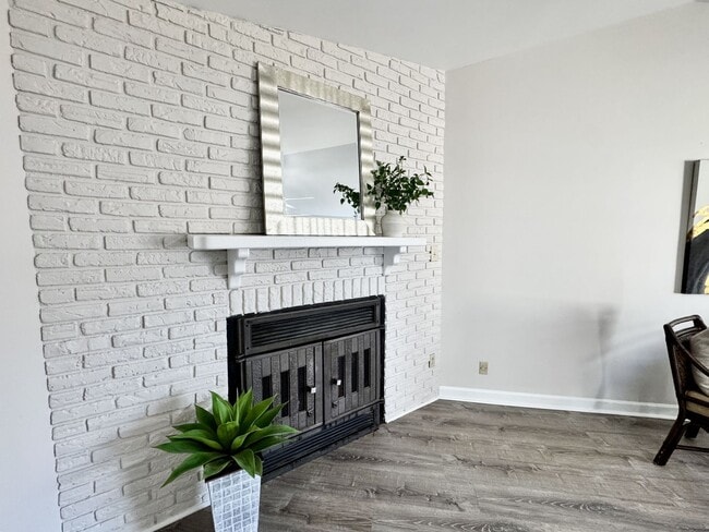 Building Photo - Updated & Ready 02-02-26! Adorable 3-Bedroom Ranch 4 Miles to Dam Neck Base & Oceana - HUGE Fence...