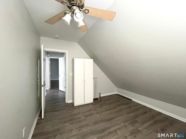 Building Photo - 108 Concord St