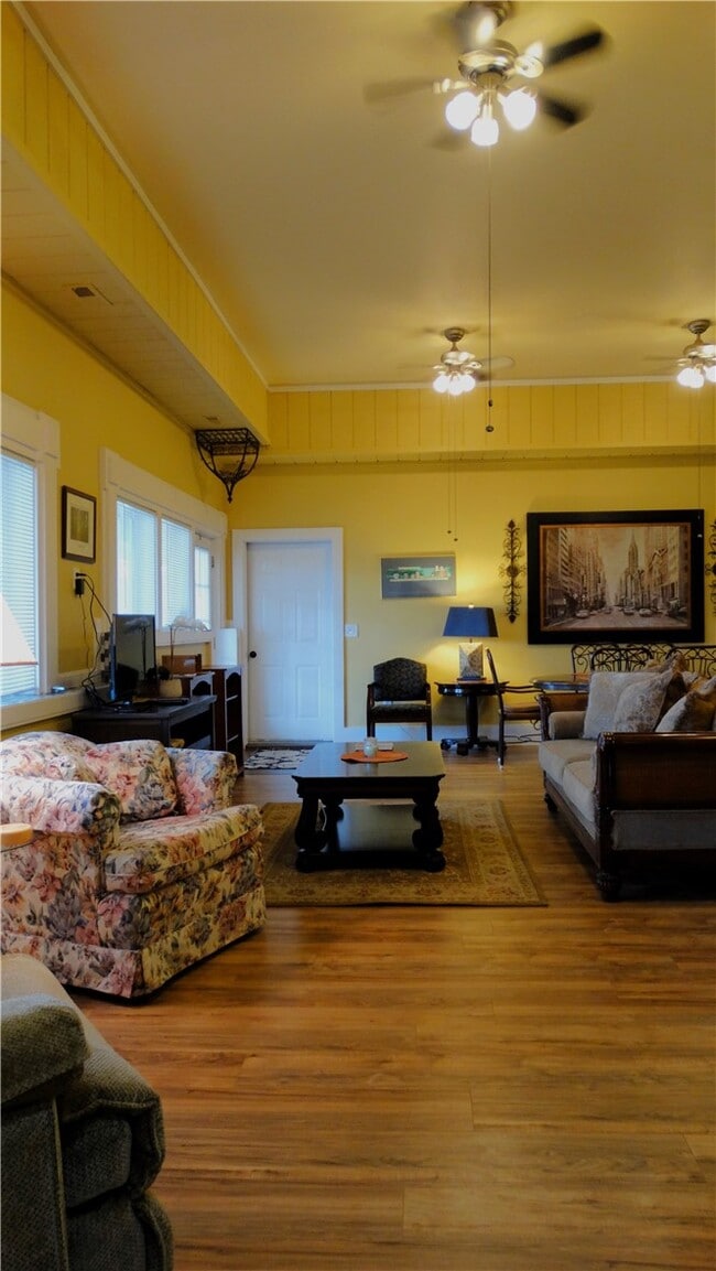 Building Photo - 875 Co Rd 26