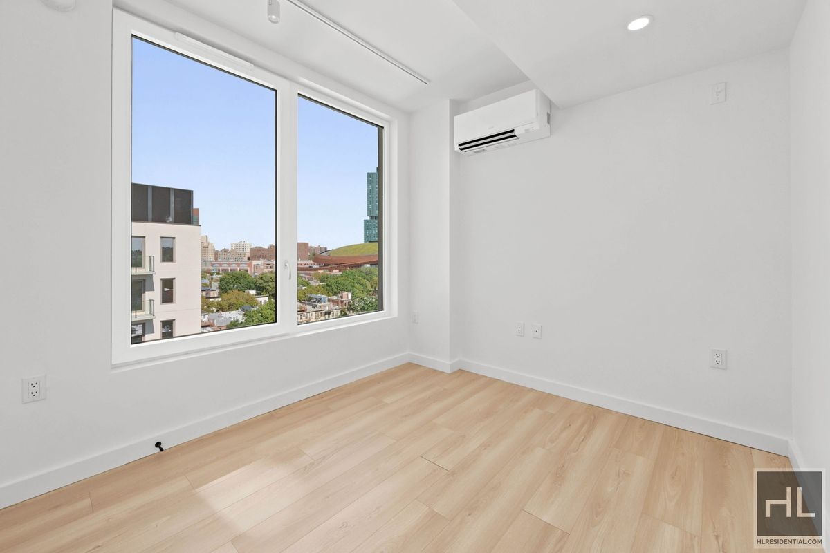 Building Photo - Your Private Terrace Above Park Slope