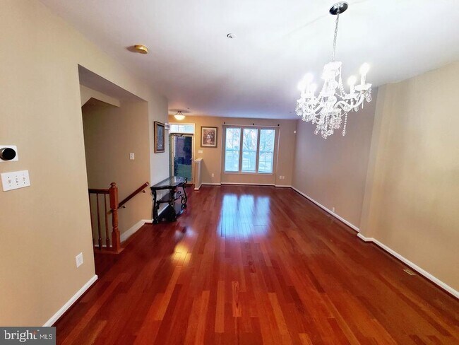 Building Photo - 9365 Owings Choice Ct