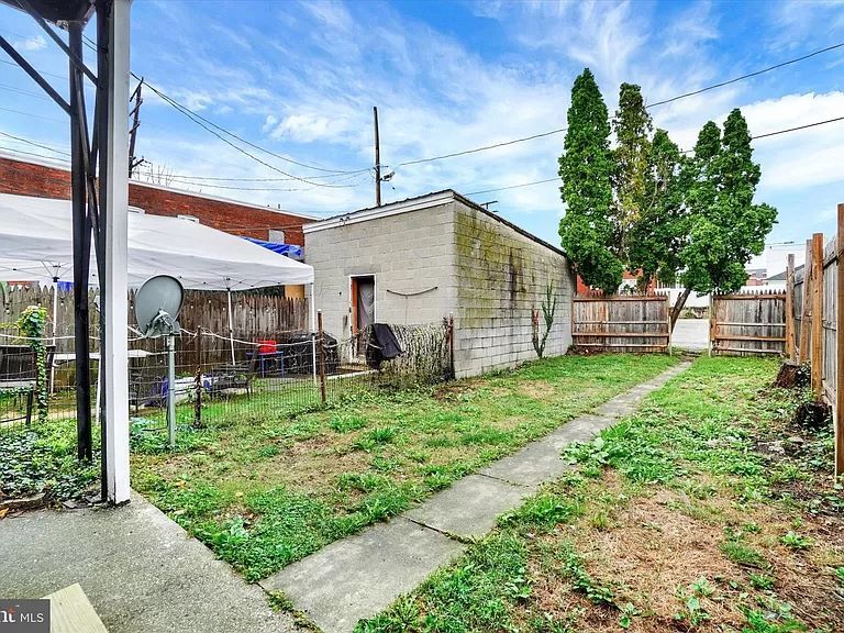 Building Photo - 153 W Jackson St