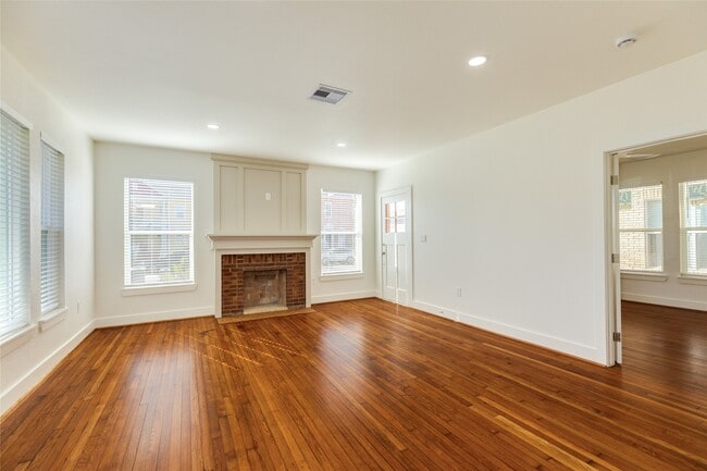 Building Photo - 2512 Avenue K