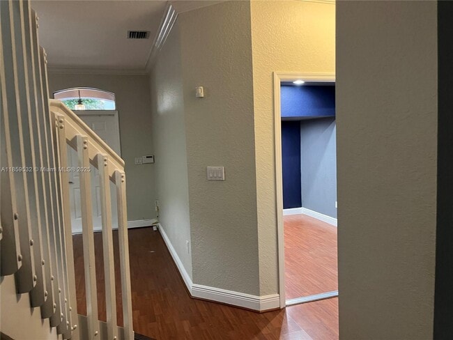 Building Photo - 977 SW 153rd Path