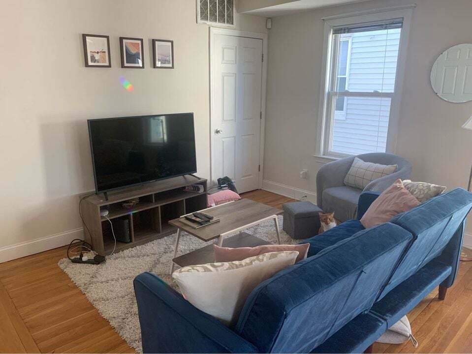 Building Photo - 12 Homer St