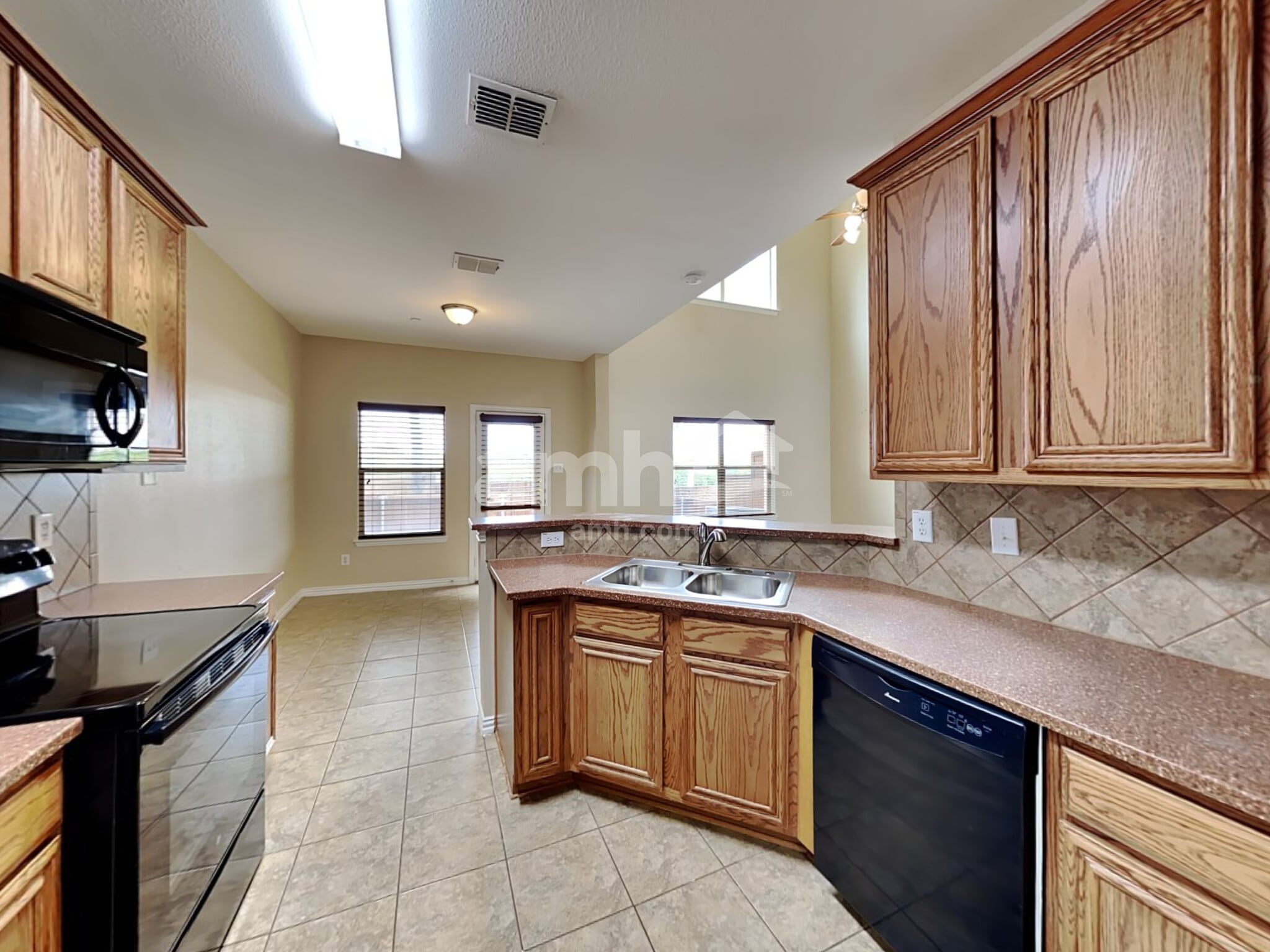 Building Photo - 3706 Boxwood Dr
