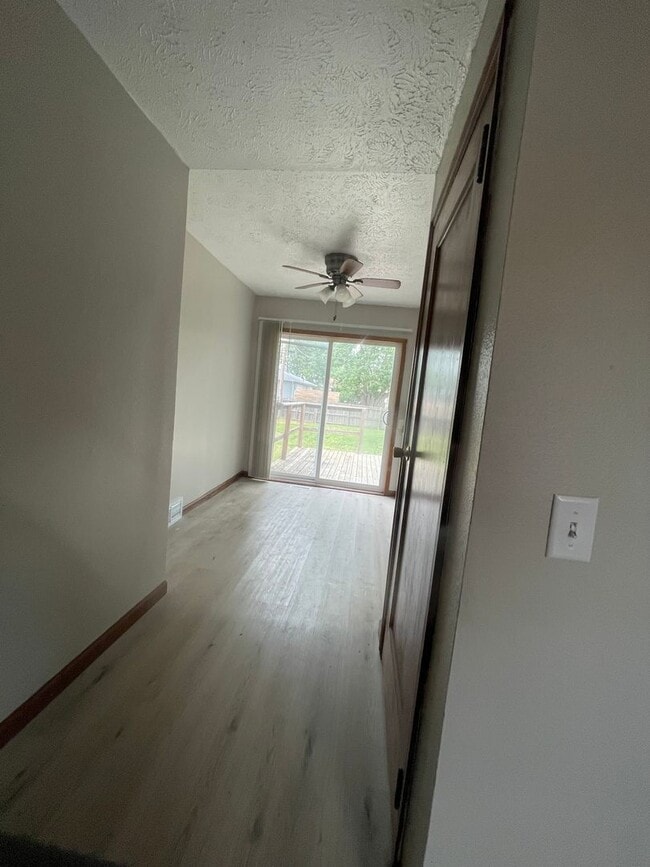 Building Photo - PRICE REDUCED! 4 Bedroom, 1.5 Bathroom Hou...