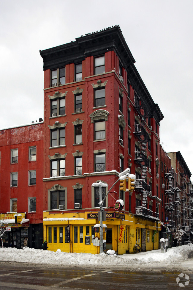 Building Photo - 132 Saint Marks Place