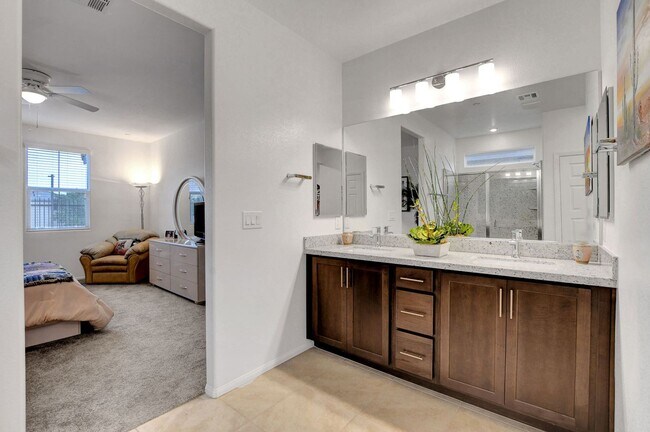 Building Photo - Beautiful Energy Star Home in Skye Hills