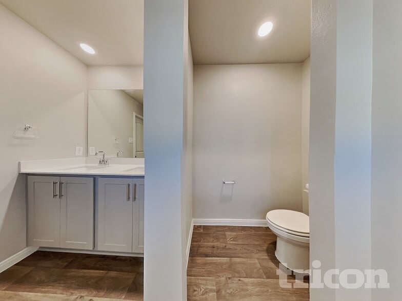 Building Photo - 128 Pronghorn Cir