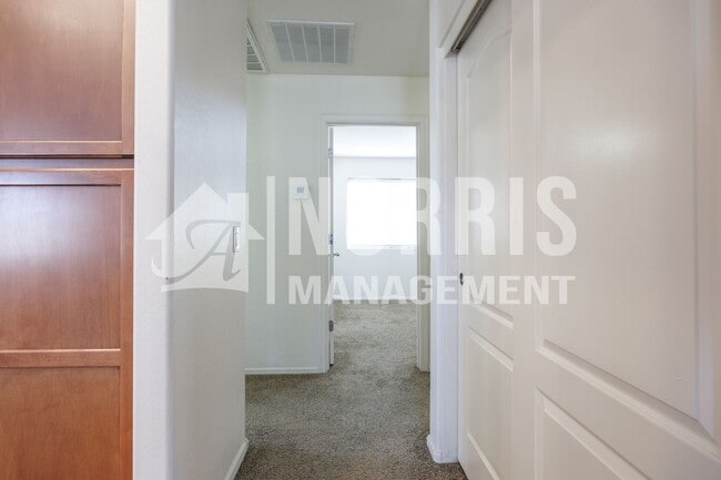 Building Photo - Beautiful Home for Rent NOW