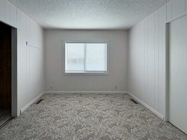 Building Photo - 85679 Hampstead Ln