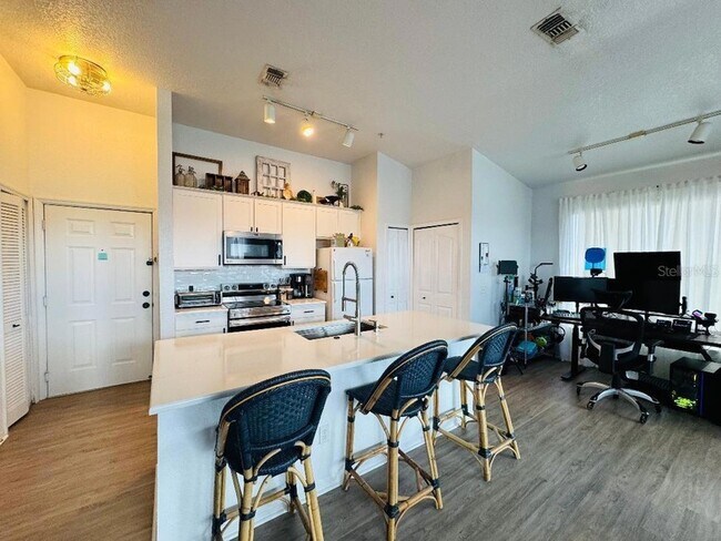 Building Photo - 2513 Maitland Crossing Way