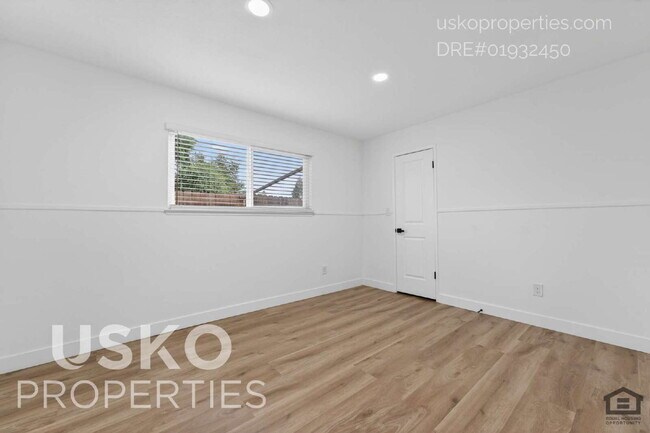 Building Photo - "Charming 2-Bed Duplex in Rancho Cordova – 1,110 Sq Ft of Comfort!"