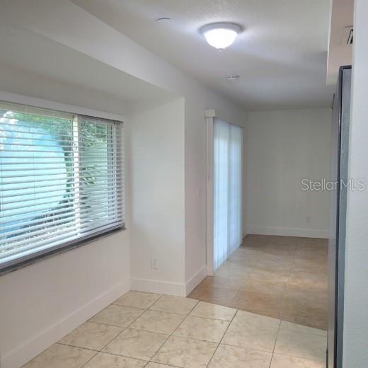Building Photo - 605 Hillpoint Way