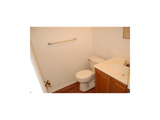 Building Photo - 1403 Bullhill Cove