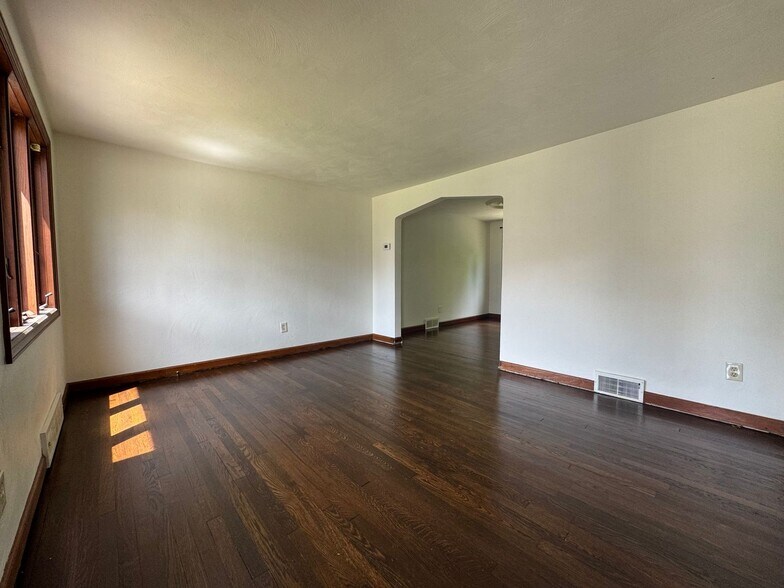 Building Photo - 1439 Milan Ave