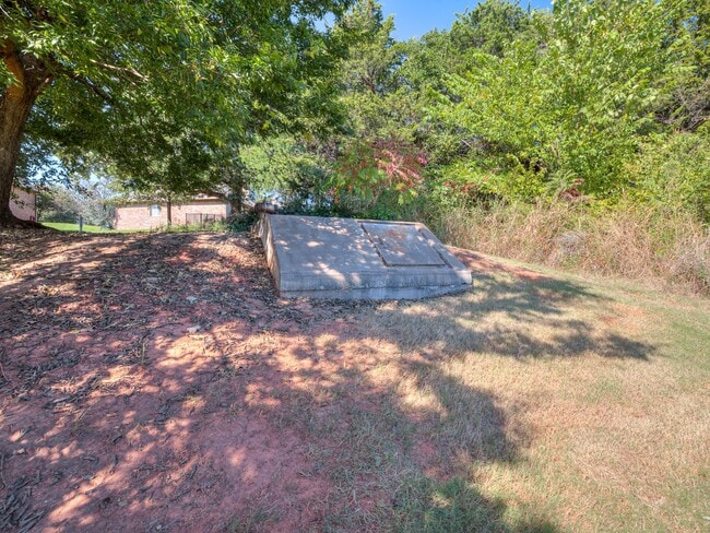 Building Photo - 8900 Belcaro Dr