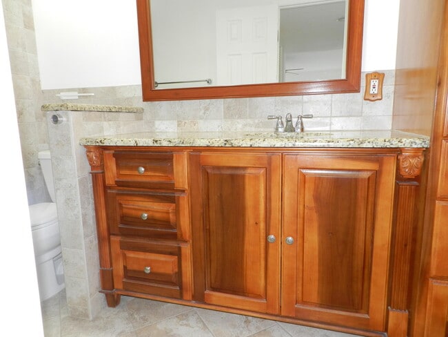 Building Photo - 3 Greenway Village N