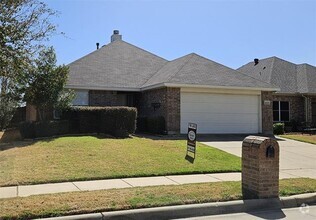 Building Photo - 4620 Wolf Ridge Way