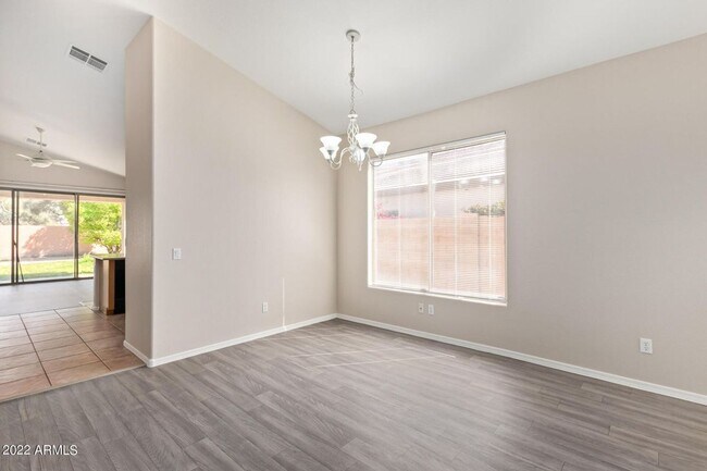 Building Photo - Beautiful home in Chandler!