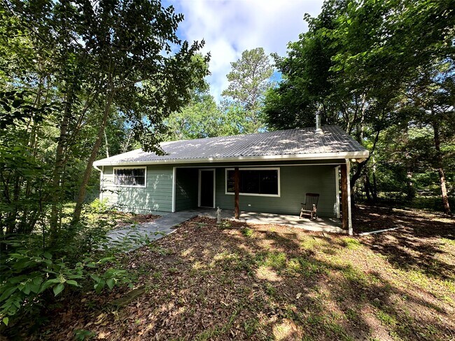 Building Photo - 12289 Thompson Rd
