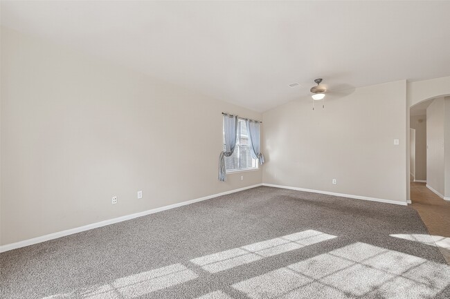 Building Photo - 16714 Mallory Bridge Dr