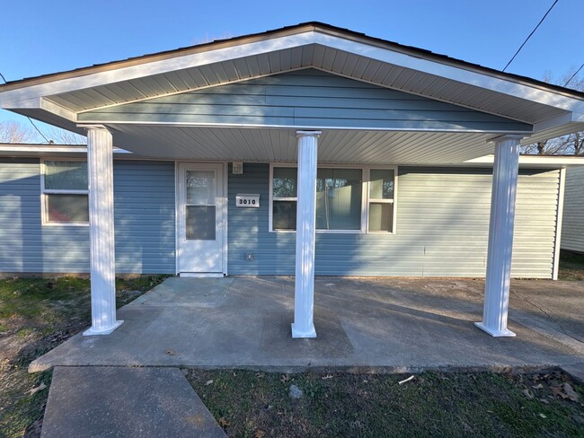Building Photo - Newly Remodeled House in Paducah