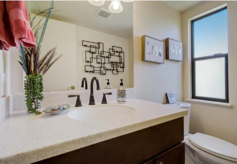 Building Photo - 844 Reichert Ave