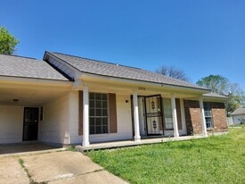 Building Photo - 3214 Keystone Ave