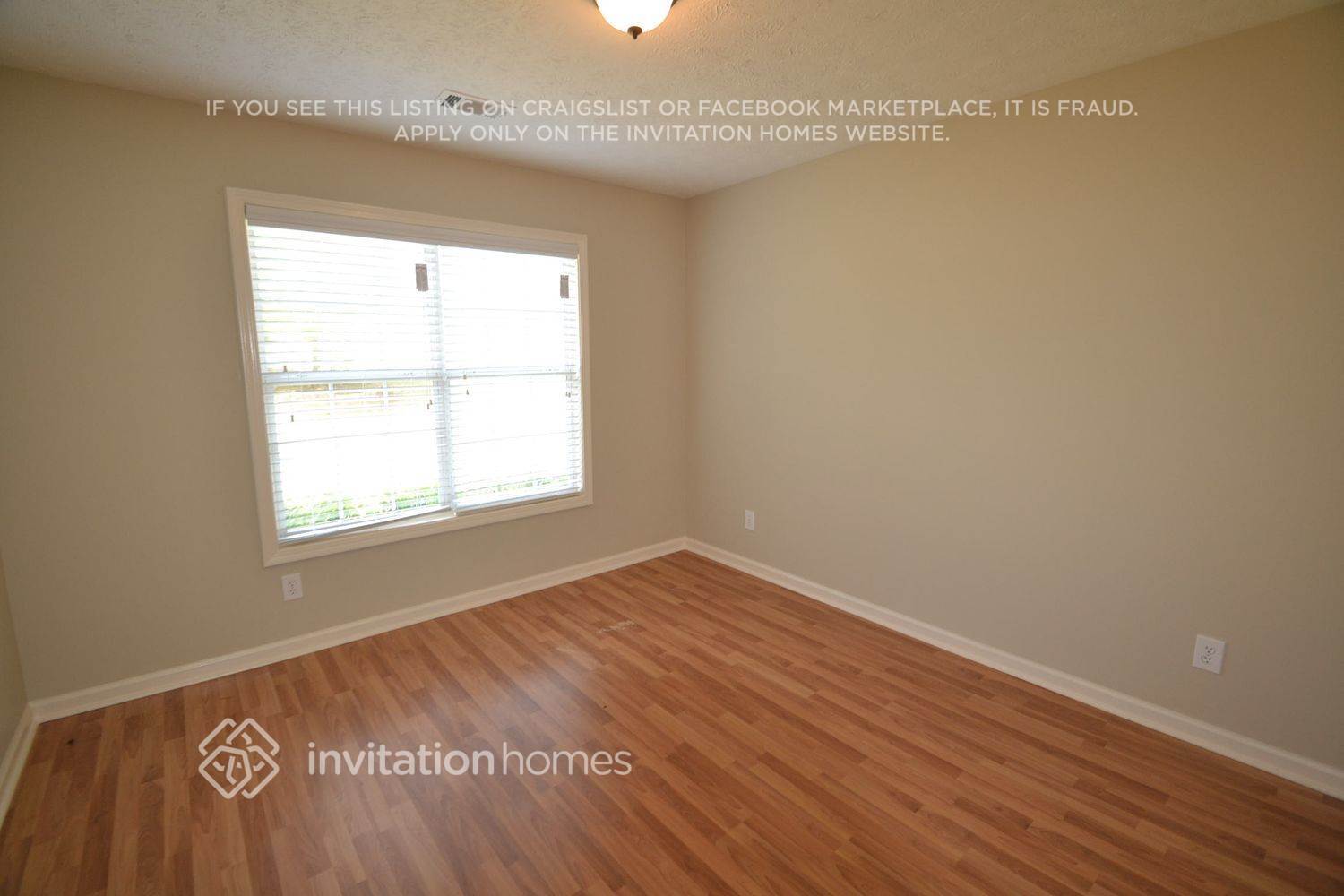 Building Photo - 2604 Carolina Ct