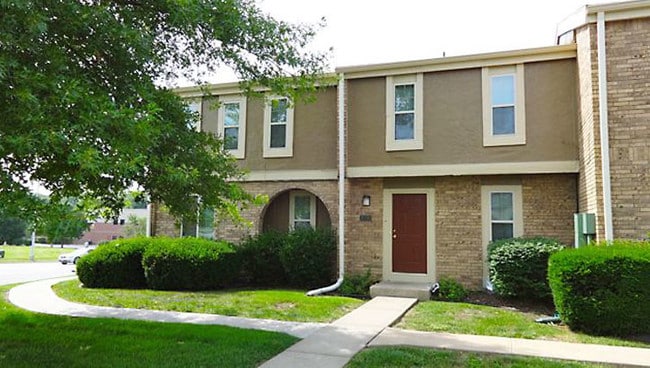 Building Photo - Willow Crossing