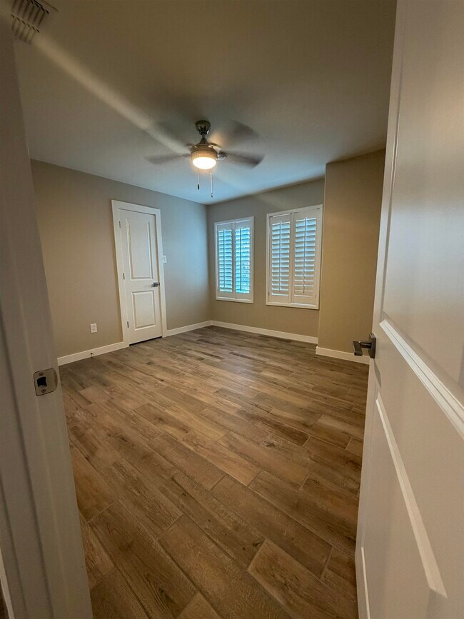 Building Photo - 3104 Quintero St